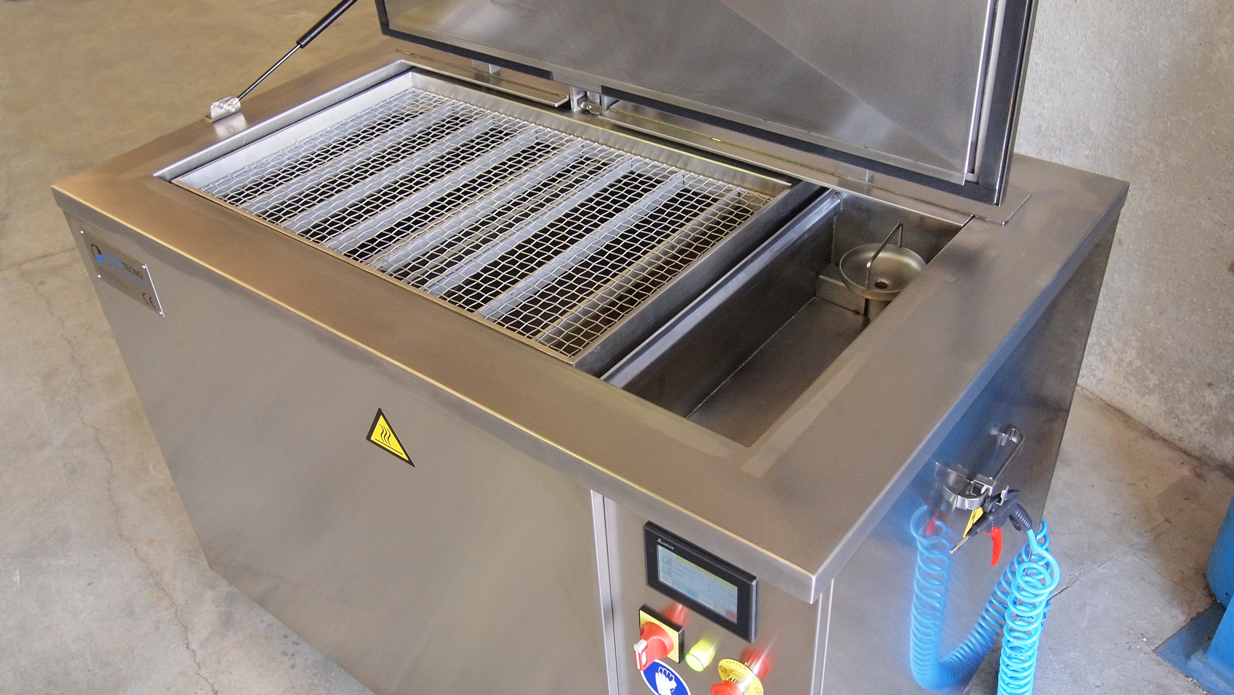 transducer ultrasonic cleaning