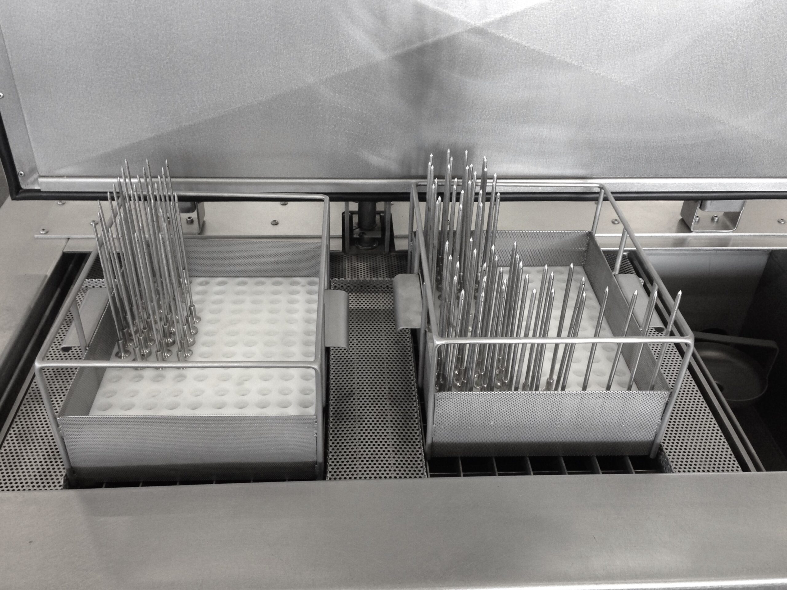 Ultrasonic cleaning in meat processing
